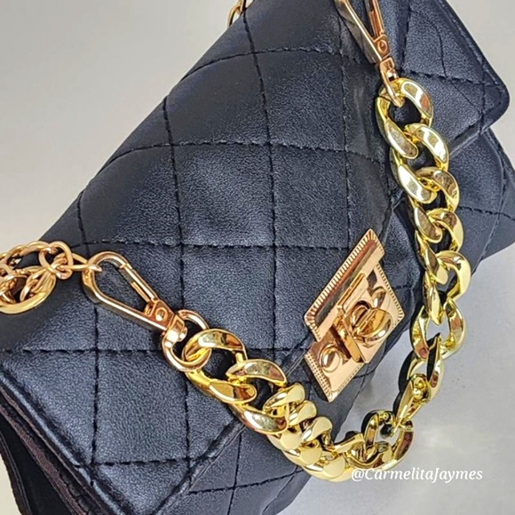 Black & Gold 👜 Mini Handbag Quilted Lock Crossbody Purse Gold Multi-Chain - Picture 6 of 8